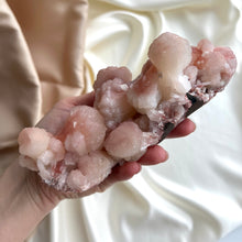 Load image into Gallery viewer, Stilbite Rose (Collector Quality!)
