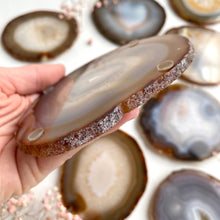 Load image into Gallery viewer, Agate Coaster Natural
