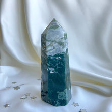 Load image into Gallery viewer, Moss Agate Crystal Point #3
